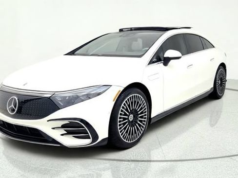 Used 2023 Mercedes-Benz EQS 450+ Sedan image 3