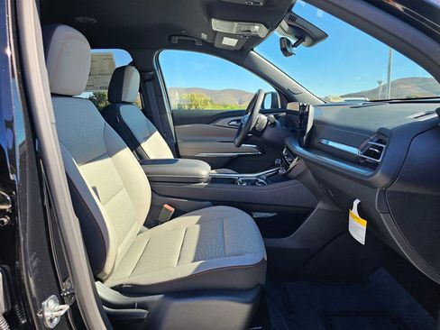 New 2026 Chevrolet Traverse LT w/ Enhanced Driving Package FWD image 10