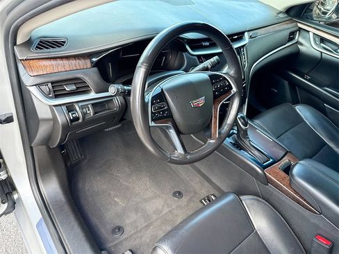 Used 2019 Cadillac XTS Luxury image 10