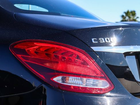 Used 2018 Mercedes-Benz C 300 Sedan image 12