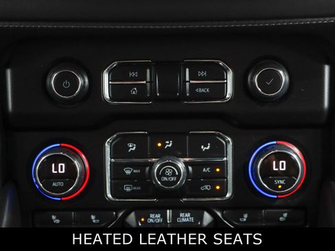 Used 2023 Chevrolet Suburban LT image 21