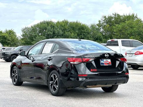Used 2025 Nissan Sentra SV FWD image 13