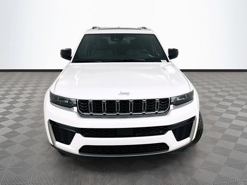 New 2026 Jeep Grand Cherokee Limited AWD/4WD image 2