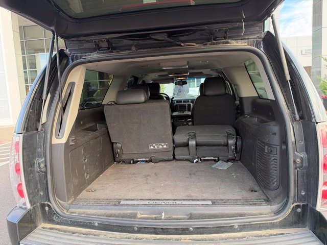 Used 2013 GMC Yukon XL Denali RWD image 4