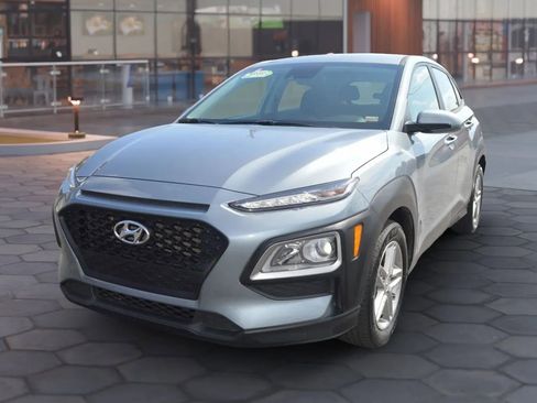 Used 2021 Hyundai Kona SE image 2