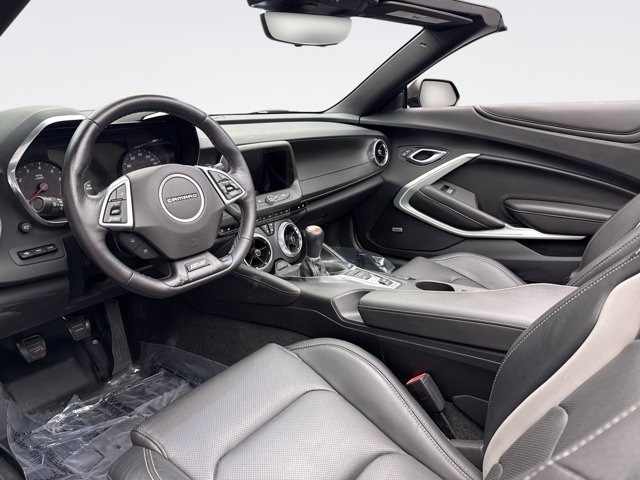 Used 2020 Chevrolet Camaro SS RWD image 10