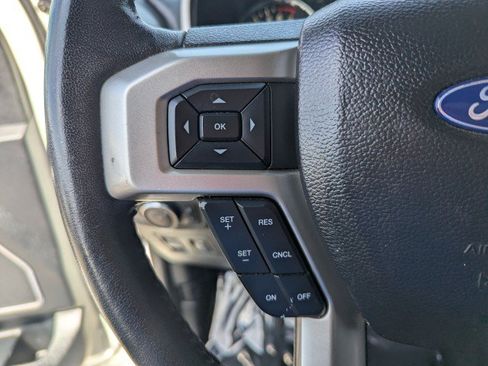 Used 2020 Ford F150 Lariat AWD/4WD image 14