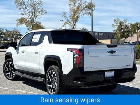 New 2025 Chevrolet Silverado EV RST AWD/4WD image 28