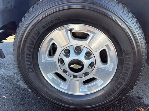 Used 2012 Chevrolet Silverado 2500 W/T w/ Snow Plow Prep Package image 12