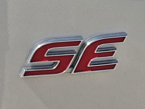 Used 2025 Toyota Corolla SE FWD image 11