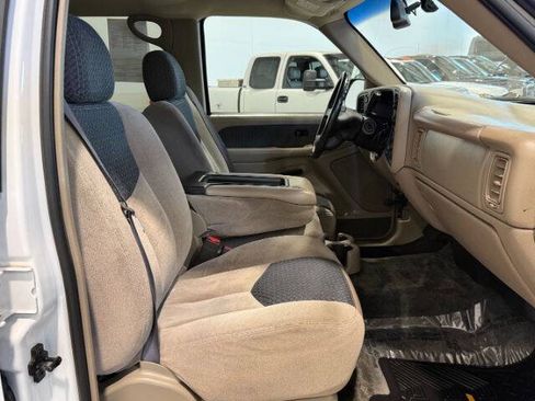 Used 2003 Chevrolet Avalanche 2500 AWD/4WD image 18