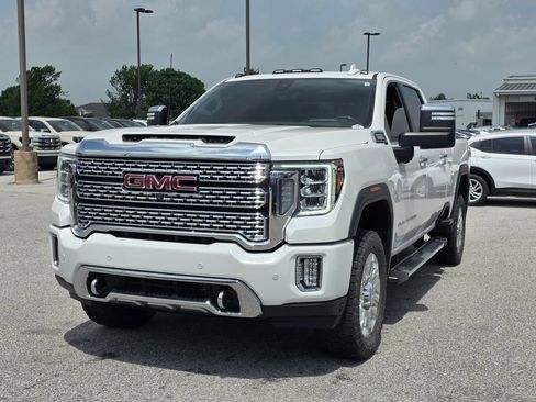 Used 2021 GMC Sierra 2500 Denali w/ Denali Ultimate Package AWD/4WD image 3