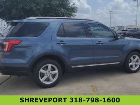 Used 2018 Ford Explorer XLT w/ Equipment Group 202A FWD image 9