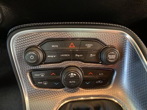 Used 2018 Dodge Challenger SRT Hellcat image 24