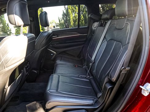 Used 2022 Jeep Grand Cherokee L Overland image 31