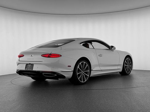Used 2026 Bentley Continental GT image 6