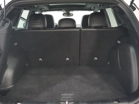 Used 2025 Jeep Compass Latitude w/ Sun & Sound Group AWD/4WD image 40