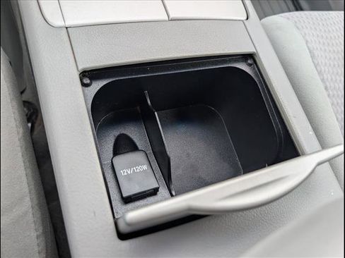 Used 2011 Toyota Camry LE FWD image 20