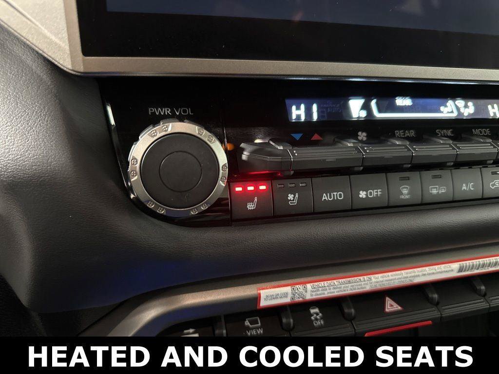 Used 2026 Toyota Sequoia Platinum AWD/4WD image 15