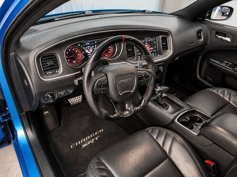 Used 2016 Dodge Charger SRT Hellcat w/ Harman/Kardon Audio Group RWD image 4