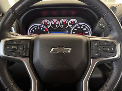 Used 2022 Chevrolet Silverado 1500 LT Trail Boss w/ Safety Package AWD/4WD image 25