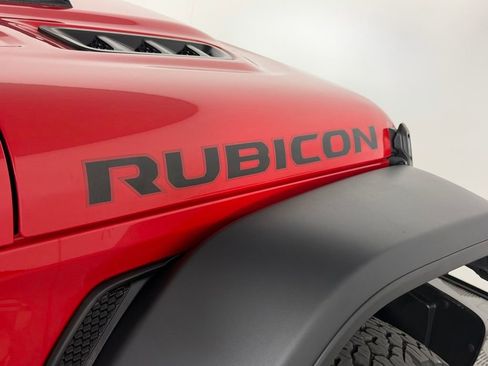 Used 2025 Jeep Wrangler Unlimited Rubicon AWD/4WD image 13