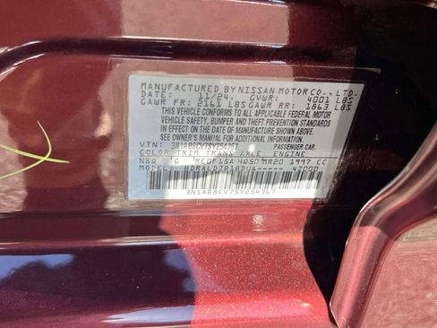 Certified 2025 Nissan Sentra SV image 18