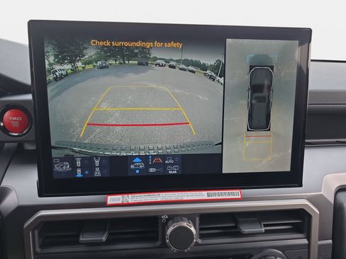 Used 2025 Toyota 4Runner TRD Sport Premium AWD/4WD image 23
