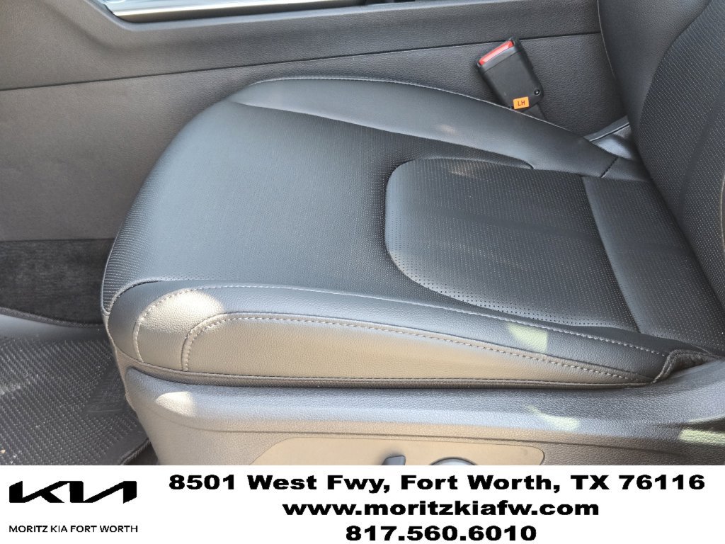 New 2026 Kia Sportage EX w/ EX Panorama Roof Package FWD image 21