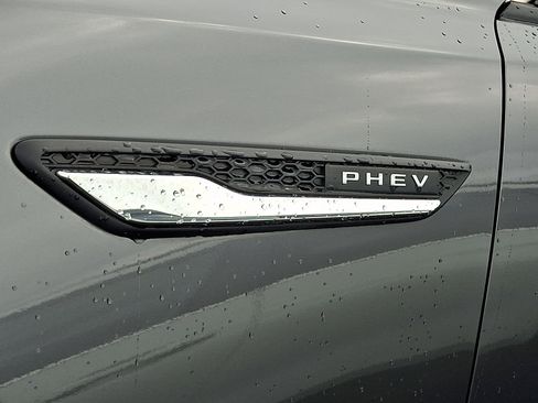 Certified 2024 MAZDA CX-90 Plug-In Hybrid w/ Premium Plus AWD/4WD image 33