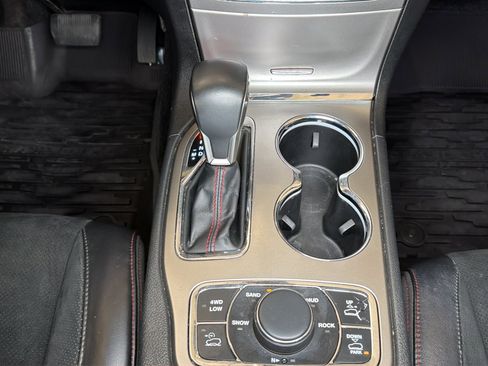 Used 2018 Jeep Grand Cherokee Trailhawk AWD/4WD image 20