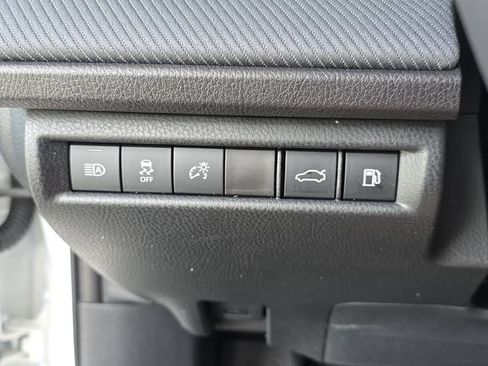 Used 2026 Toyota Camry SE w/ Convenience Package FWD image 23