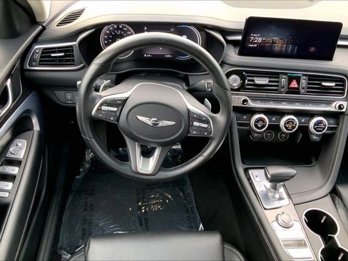 Used 2023 Genesis G70 2.0T image 10