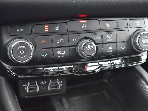 Used 2024 Dodge Durango R/T w/ Blacktop Package image 12