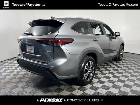 Certified 2026 Toyota Highlander XLE AWD/4WD image 18