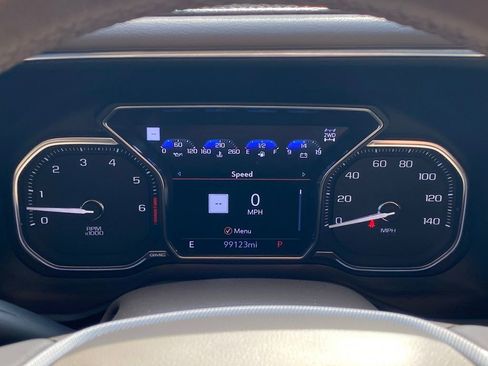 Used 2021 GMC Yukon Denali AWD/4WD image 12