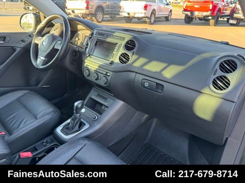 Used 2017 Volkswagen Tiguan SEL image 79