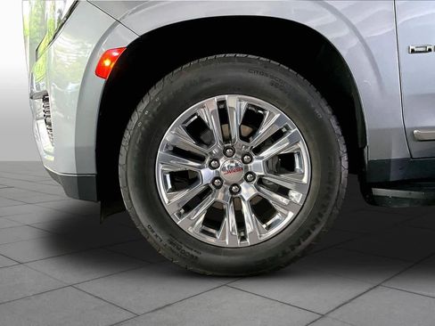 Used 2023 GMC Yukon Denali RWD image 10