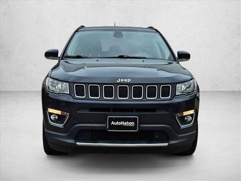 Used 2018 Jeep Compass Limited w/ Safe & Security Group FWD image 2
