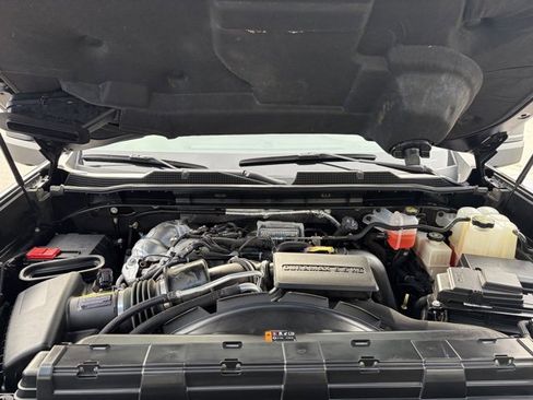 Used 2022 Chevrolet Silverado 2500 High Country w/ Safety Package II image 30