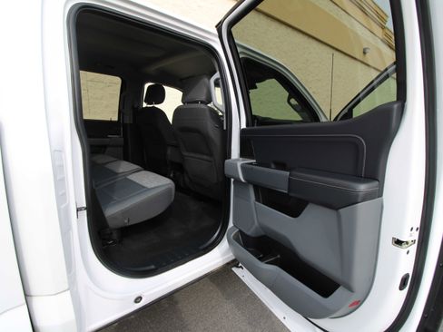 Used 2021 Ford F150 XLT w/ Equipment Group 301A Mid image 32