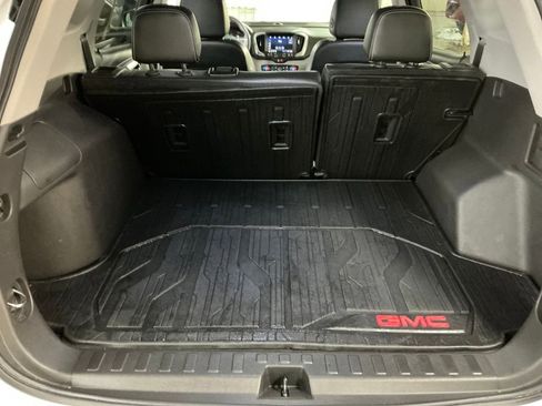 Certified 2022 GMC Terrain SLT w/ LPO, Floor Liner Package image 22
