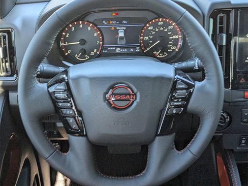 New 2026 Nissan Frontier PRO-4X w/ Pro-4x Convenience Package image 10