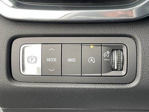 Certified 2025 GMC Acadia Elevation image 35