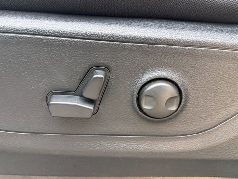 New 2026 RAM 1500 Big Horn AWD/4WD image 17