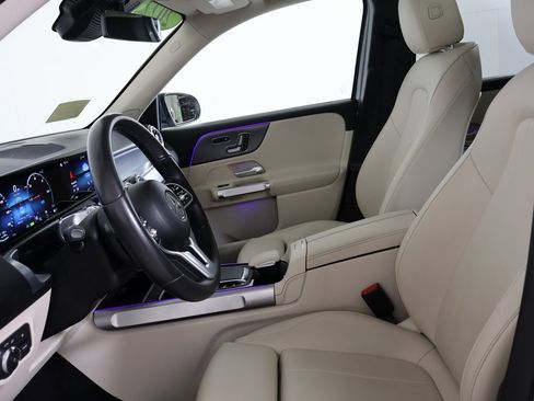 Used 2022 Mercedes-Benz EQB 300 4MATIC image 19