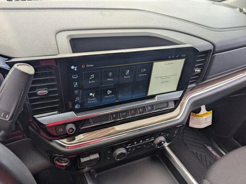 Used 2024 Chevrolet Silverado 2500 LT image 26