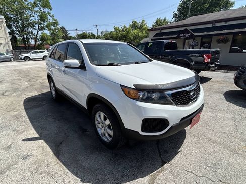 Used 2012 Kia Sorento FWD w/ Third Row Pkg image 14