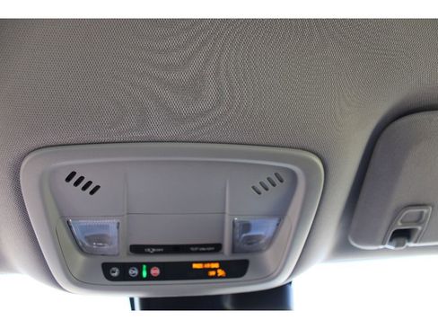 Used 2024 Chevrolet Malibu LT image 30