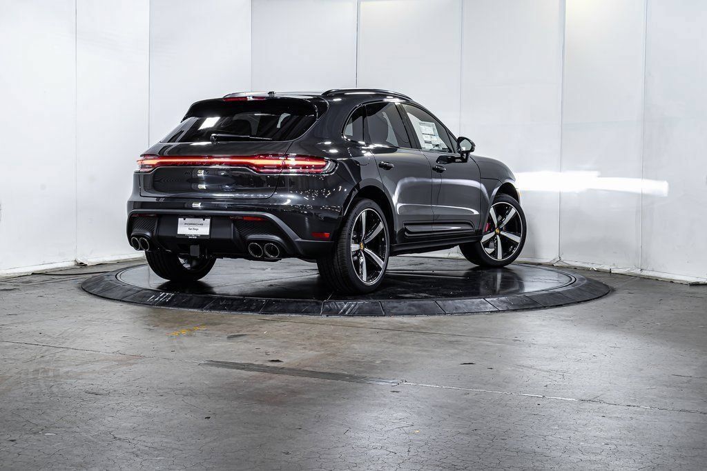Certified 2025 Porsche Macan S AWD/4WD image 7